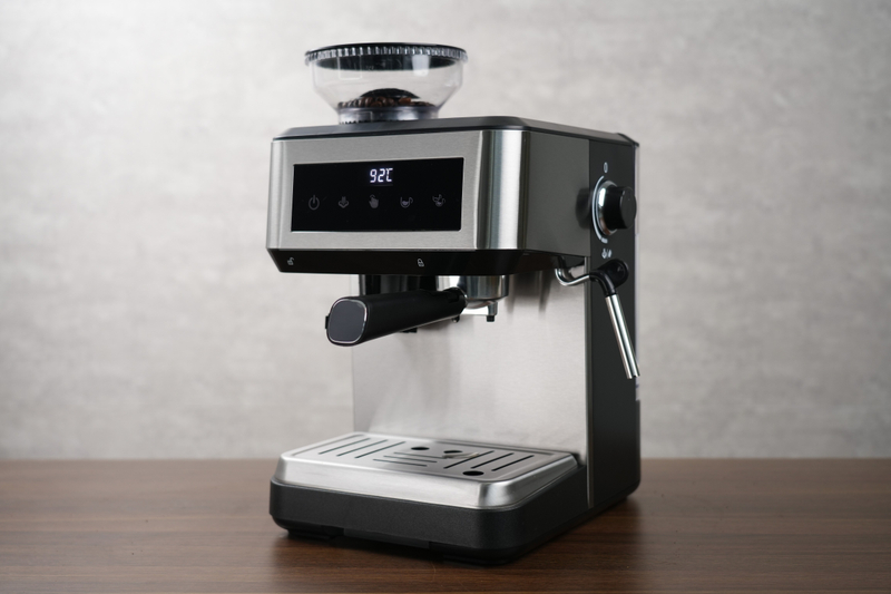 2025 New CM511 20 Bar Small Home Use Coffee Maker Espresso Machine With Grinder